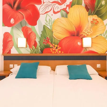 Apartman Palm Garden In Front Of The